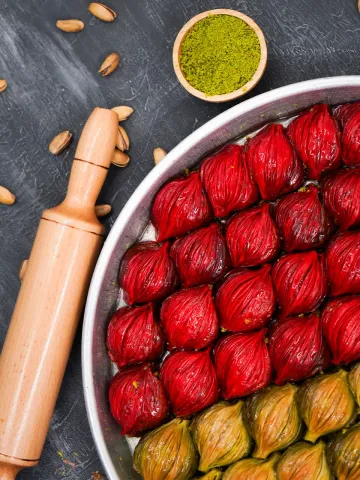 Spesial Fıstıklı Midye Baklava